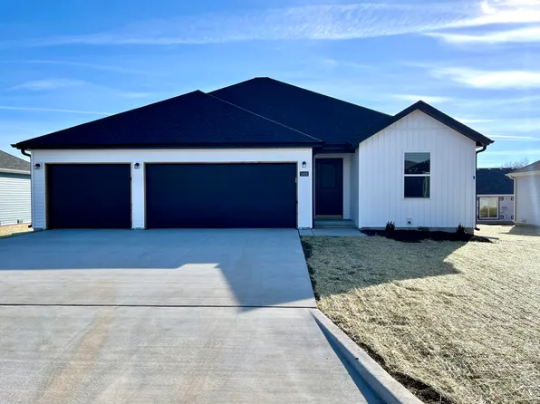 2422 E Shepard Street, Republic, MO 65738