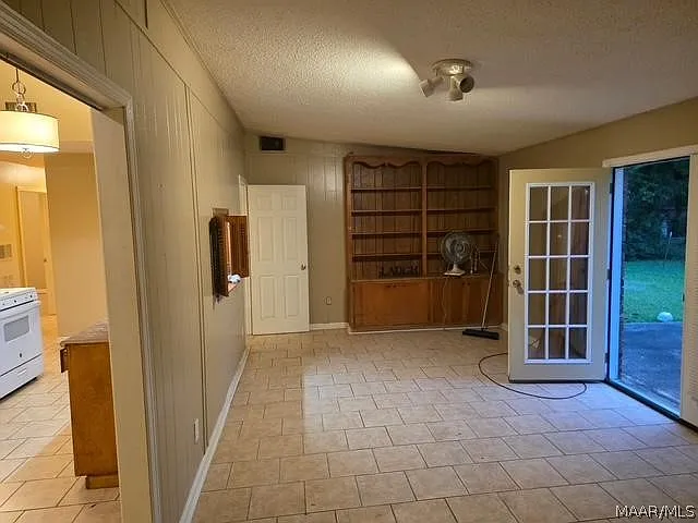 4348 Sunnybrook Dr — Photo 5
