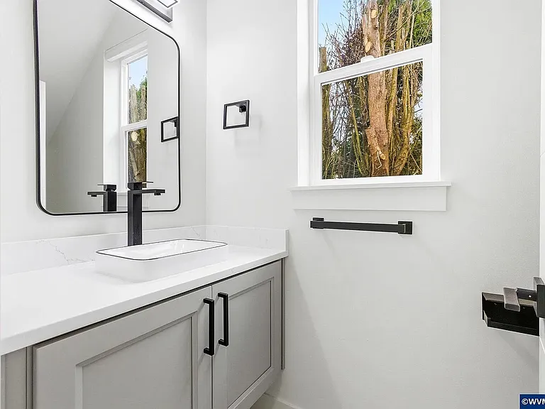 4845 Elvira Pl N — Photo 22