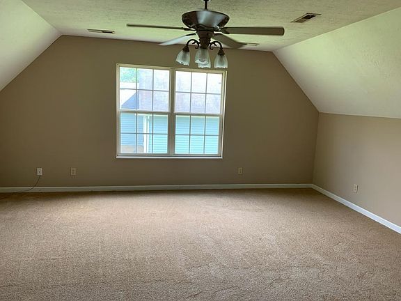 4th image of 1123 Fellowship Ln