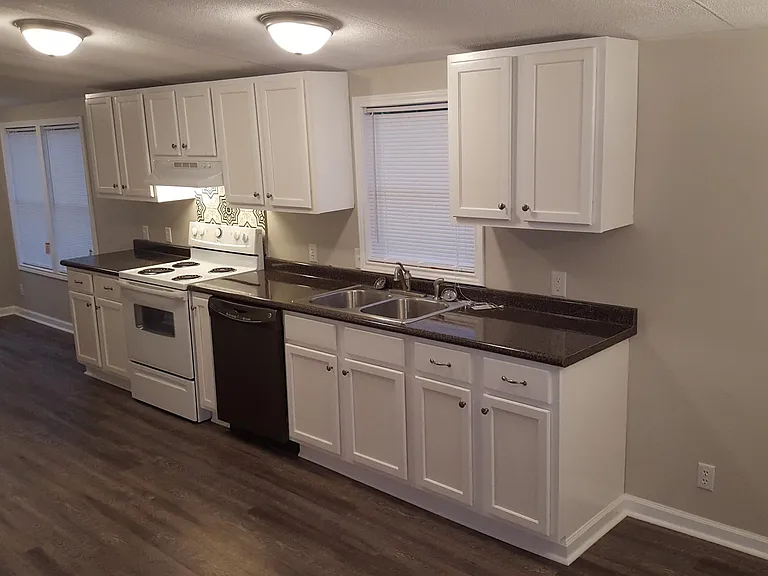 1340 Belfield Rd — Photo 7