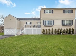 15 Bingham Place, Amityville, NY