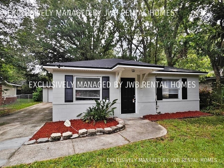 1st image of 3227 Plum St