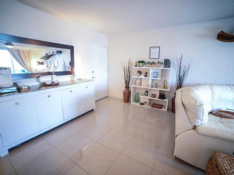 2701 N Ocean Blvd #2F — Photo 4