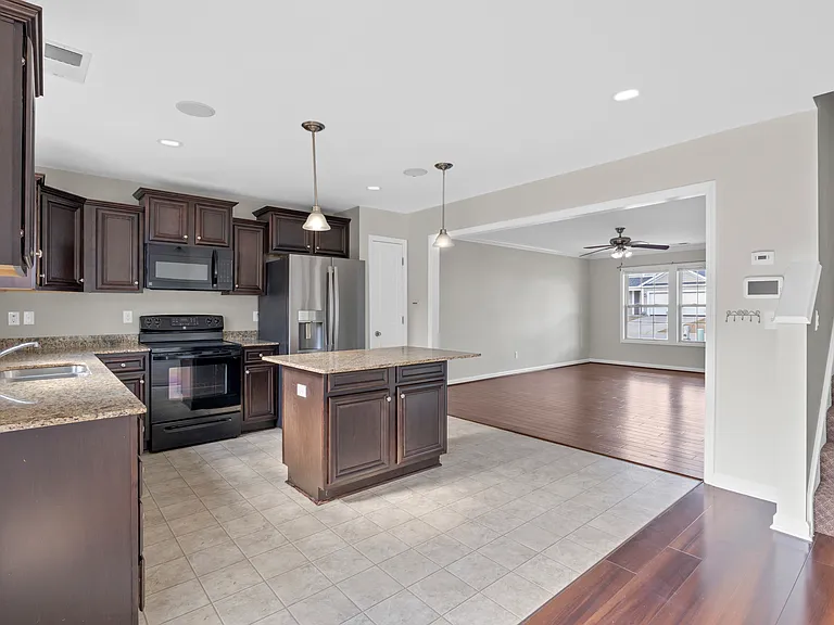 206 Flinchum Pl — Photo 7