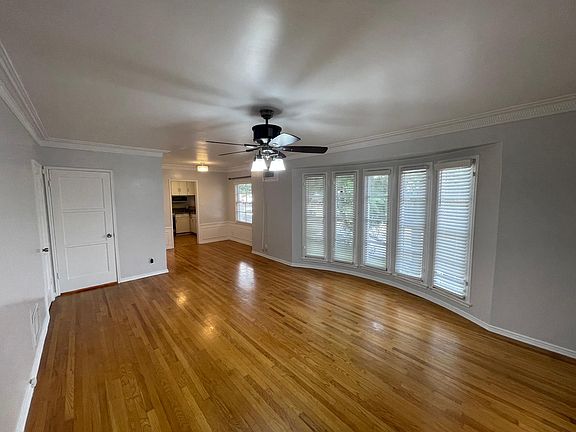 3rd image of 920 S Curson Ave #920
