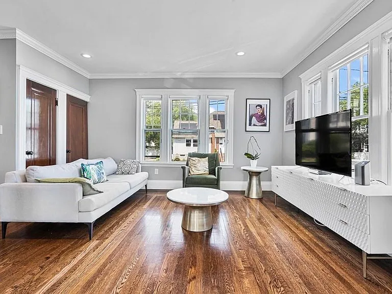 81 Butler St #2 — Photo 10