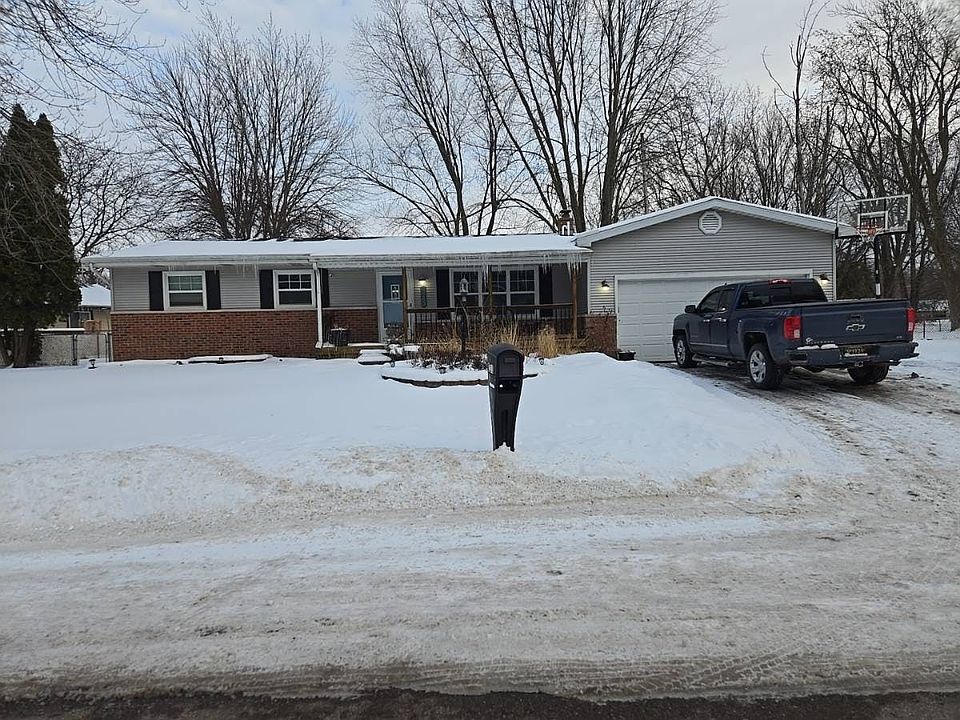1st image of 3283 Brookgate Dr