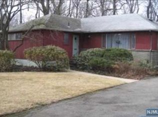 362 N Woodland St, Englewood, NJ 07631