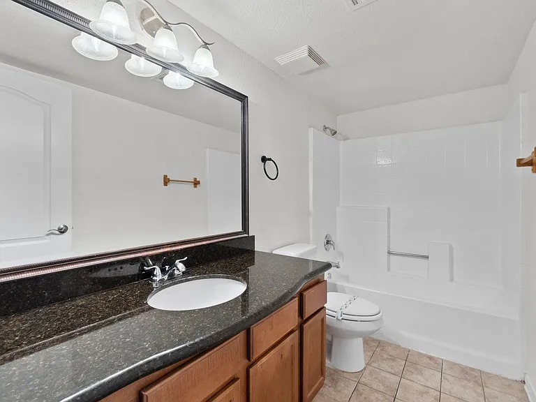 9325 W Desert Inn Rd #190 — Photo 14