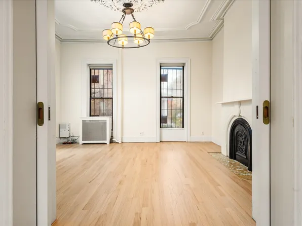 238 Lafayette Avenue image 5 of 21