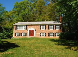 4042 Guinea Rd, Fairfax, VA 22032
