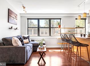 210 Oakwood St SE APT 202, Washington, DC