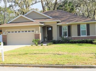 299 Shadow Ln, Temple Terrace, FL 33617