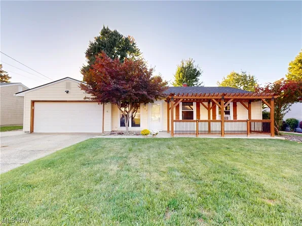 197 Parkway Blvd, Madison, OH 44057