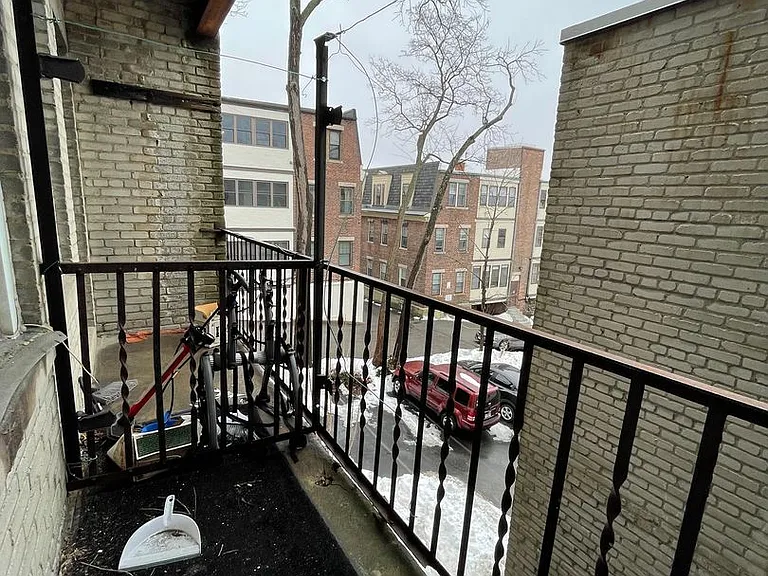 16 Vinal St #8 — Photo 10