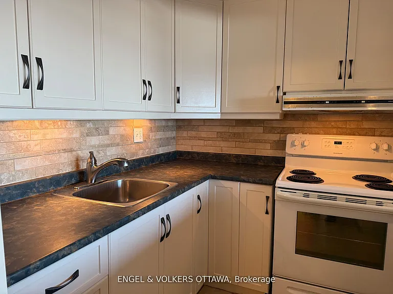 1081 Ambleside Dr #2209 — Photo 9
