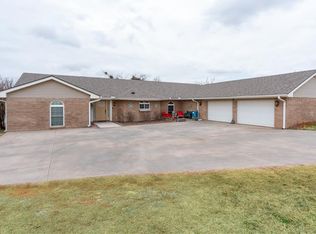 14737 SW 65th St, Mustang, OK 73064