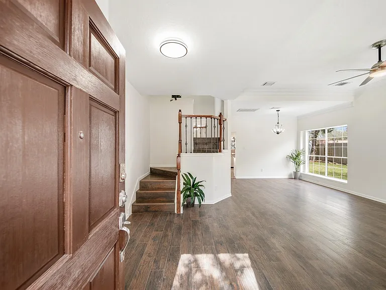 4623 Summer Lks — Photo 2