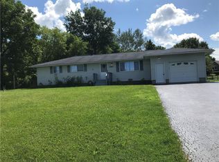 2183 Lehigh Station Rd, Pittsford, NY 14534