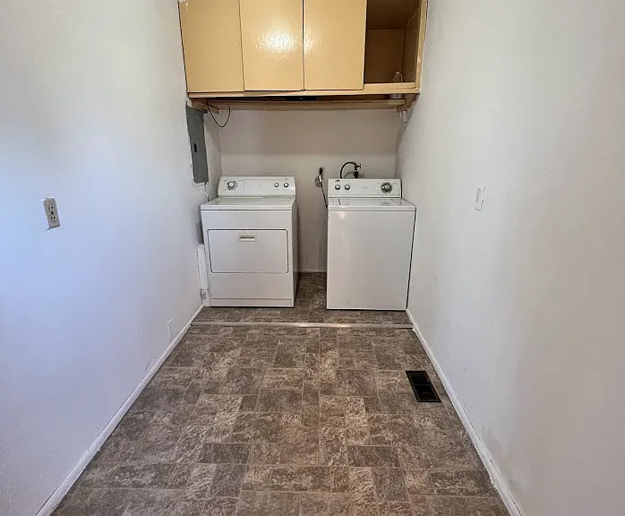 130 N 3800 E — Photo 3