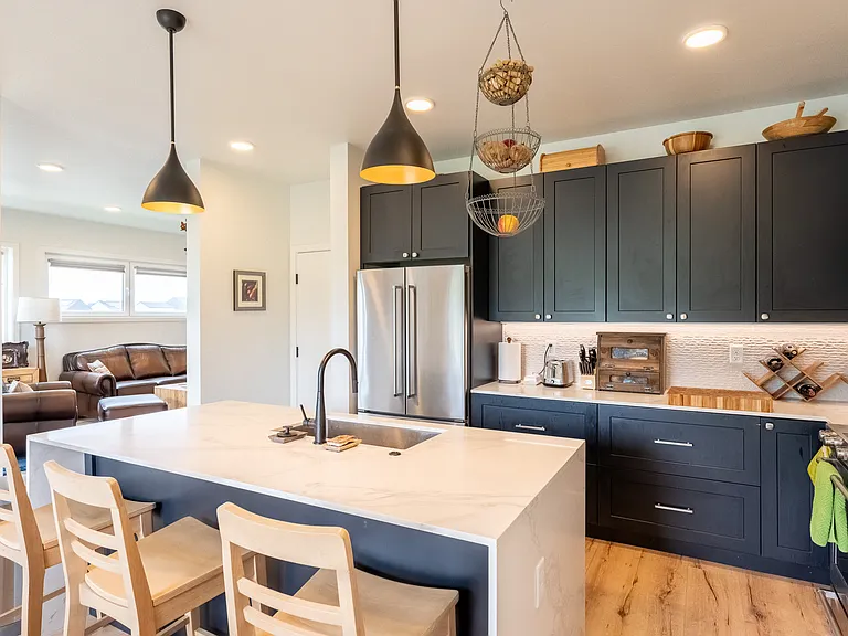 2889 W Graf St — Photo 25