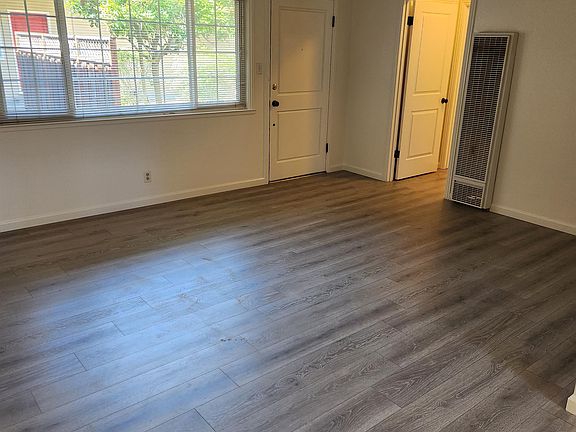 2nd image of 124 Buckthorn Way #11206164