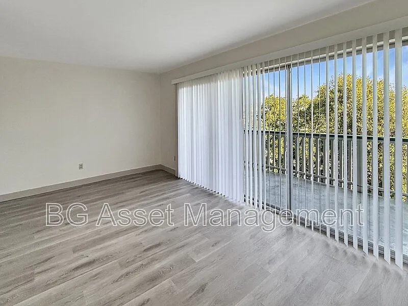 50 Frey Pl #5