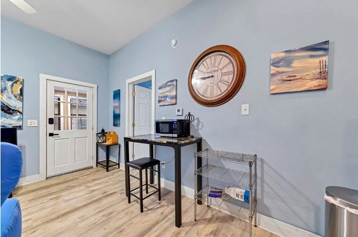 1 bed, 1.0 bath, 592 sqft, $3,055 — Photo 4