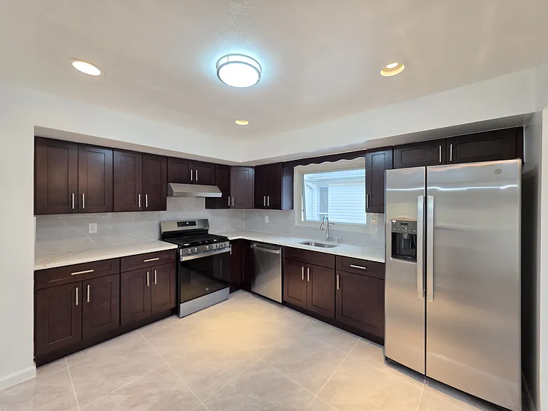 68 Cranford St #2 — Photo 1