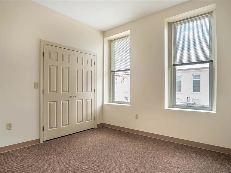 24 Main St #201 — Photo 9