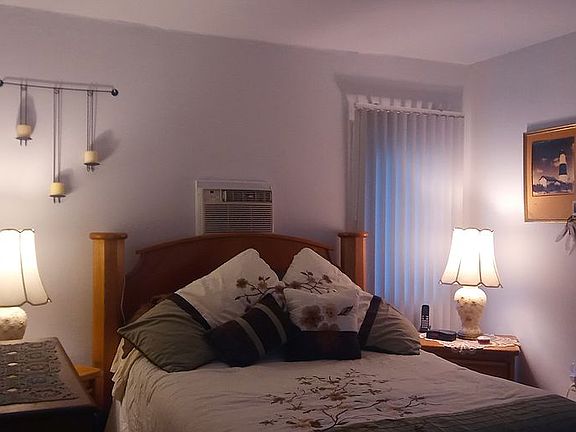 Master bedroom on 1st floor