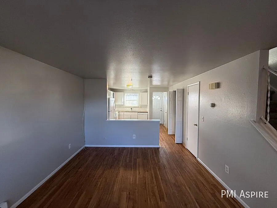 2 bed, 1.5 bath, $1,395 — Photo 3