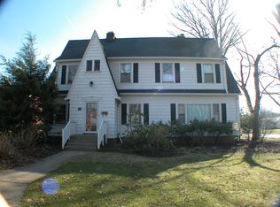 509 Bradley Rd, Bay Village, OH 44140