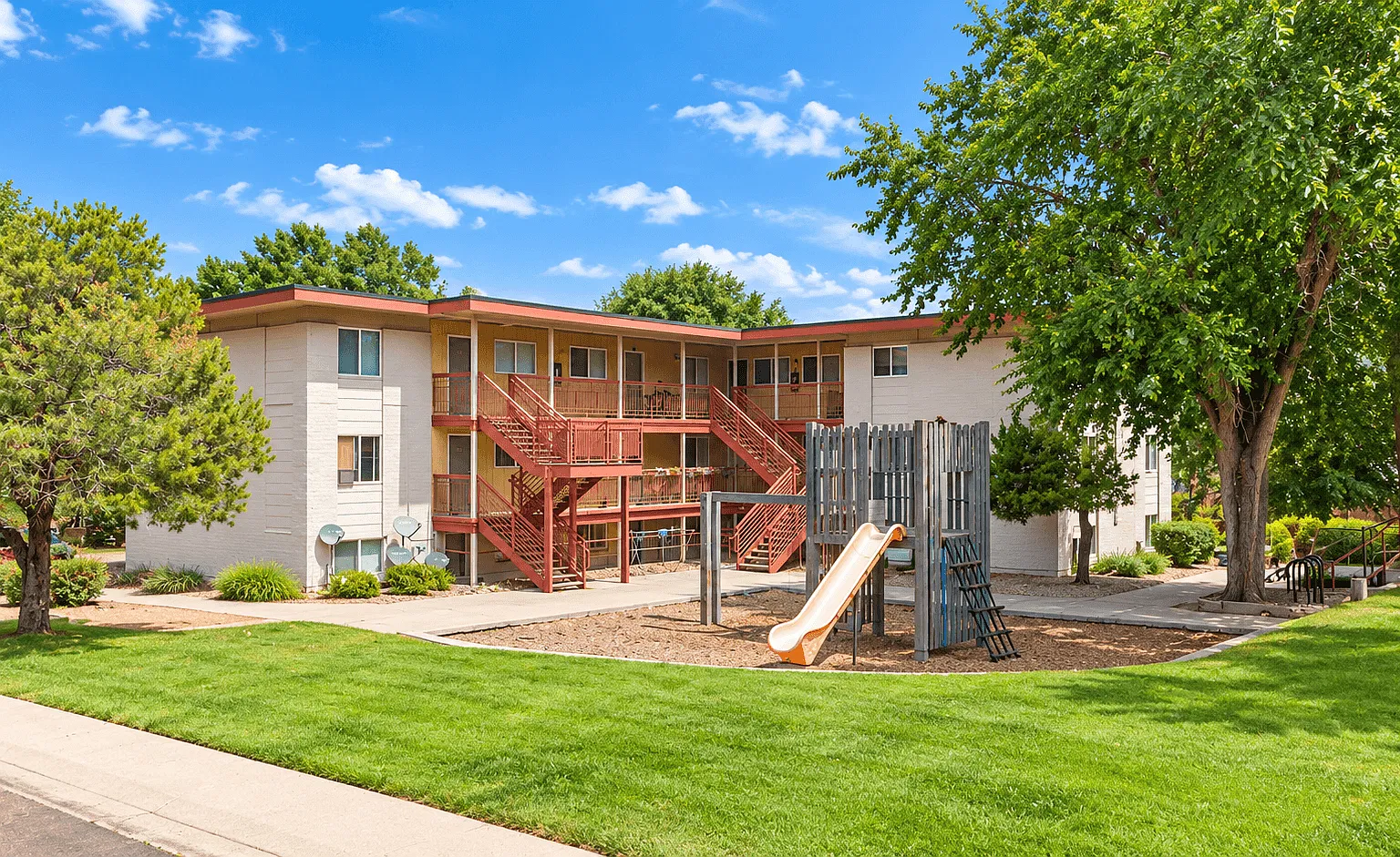 Kendall Apartments — Photo 2