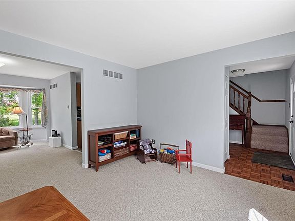 5th image of 4137 Monsols Dr