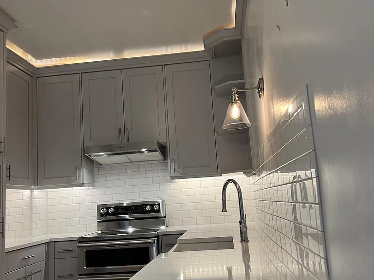 2015 NW Flanders St #304 — Photo 3