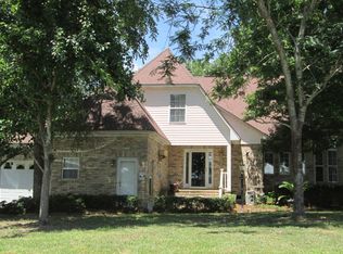 727 Stumphole Rd, Elloree, SC 29047