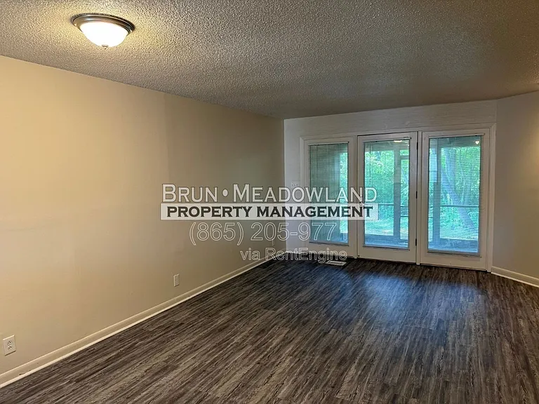 10417 Victoria Dr #C — Photo 7