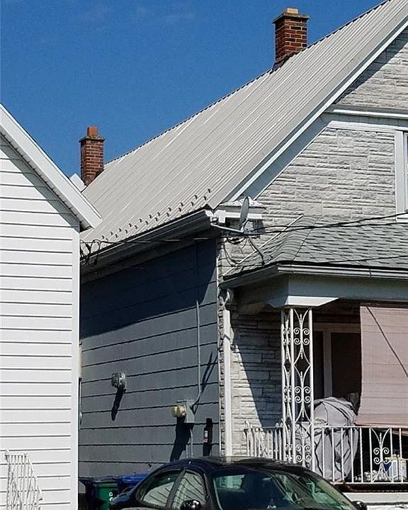 2nd image of 30 Gorski St