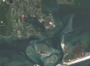 101 Paquatuck Ave, East Moriches, NY 11940