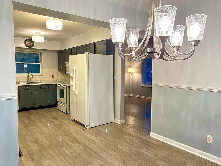 9313 Michael Edward Dr — Photo 14