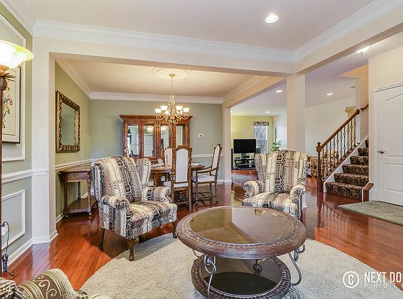 5th image of 1112 Iron Horse Ct