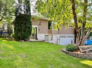 303 Upper Ridge St, Reinbeck, IA 50669