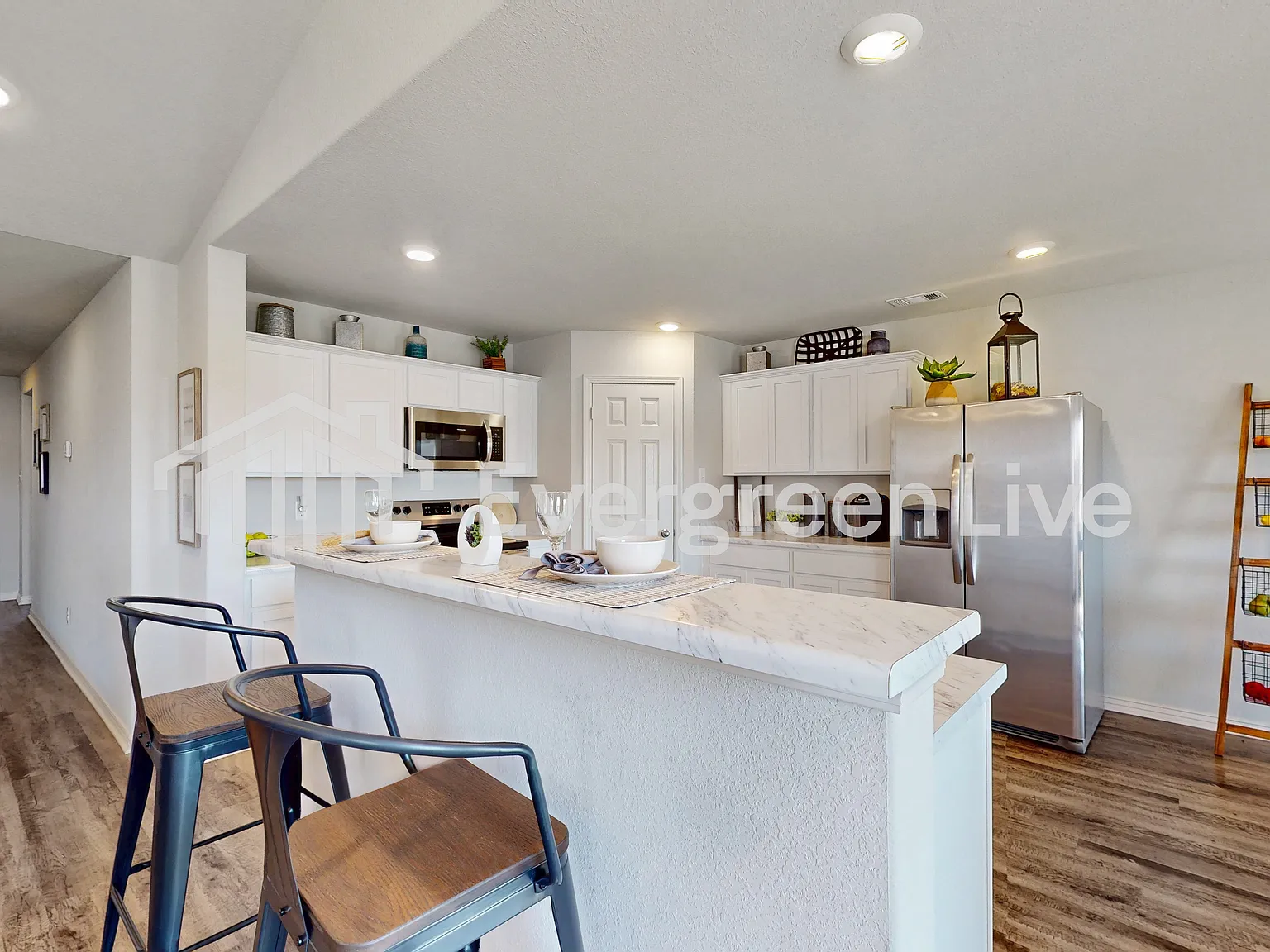 3 bed, 2.0 bath, 1523 sqft, $1,545 — Photo 4