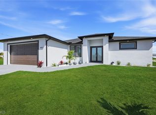 401 NW 25th Ave, Cape Coral, FL 33993