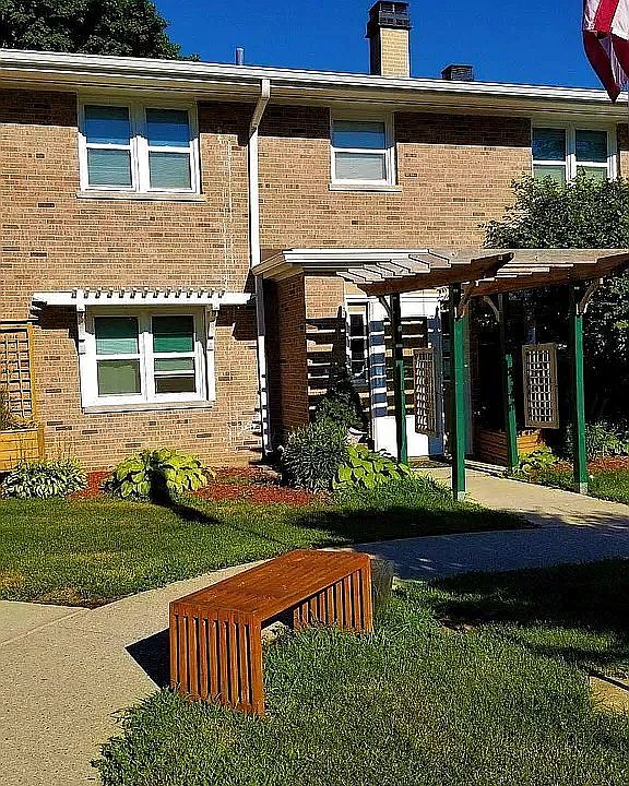 1st image of 237 Robert Dr #235-7