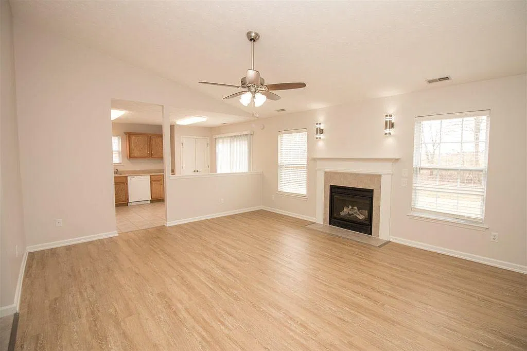 3079 Stratus Dr — Photo 3