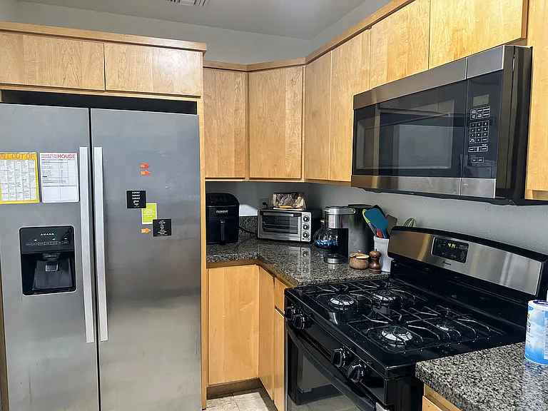 808 N Citrus Ave — Photo 11