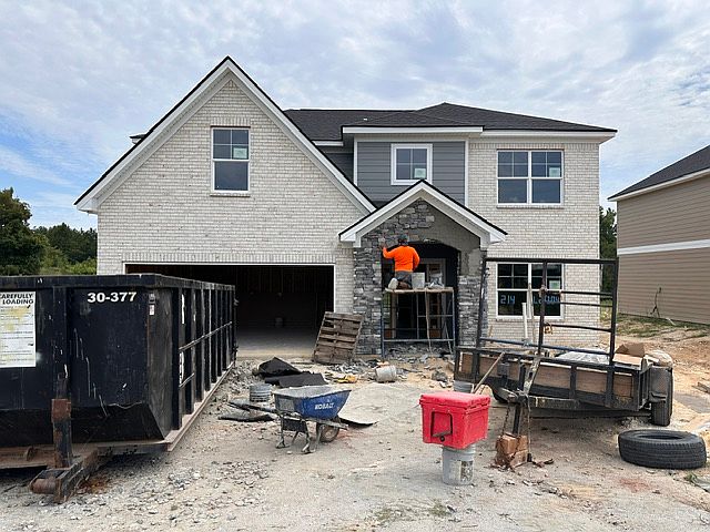 1st image of 214 Black Oak Dr